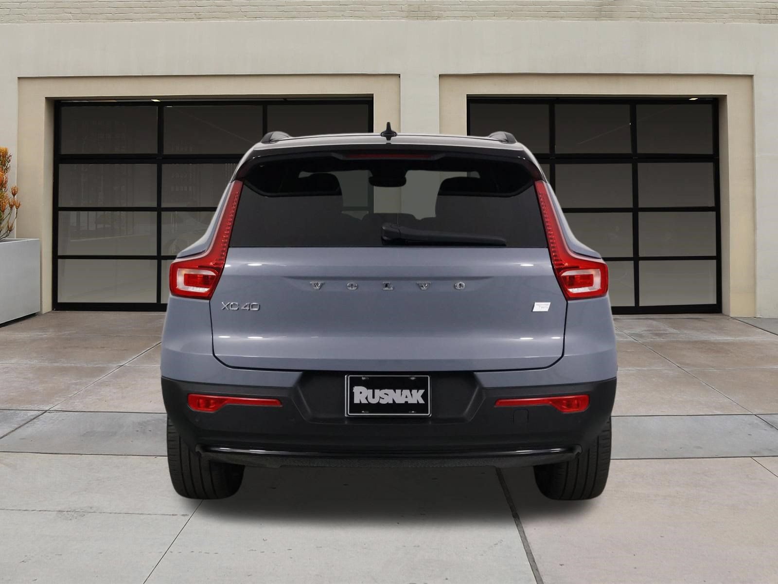 Used 2023 Volvo XC40 Recharge Ultimate AWD/4WD image 5