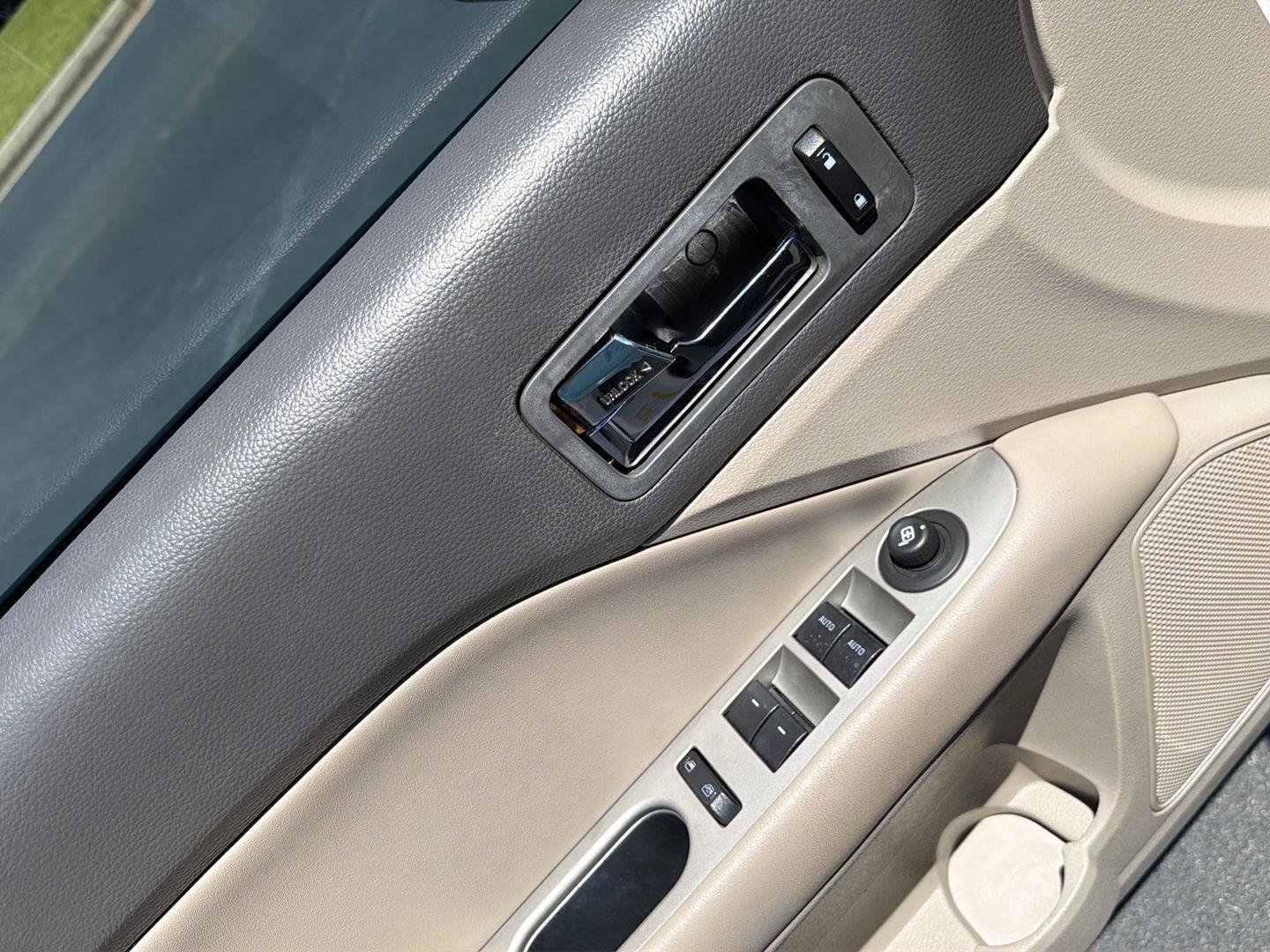 Used 2011 Ford Fusion SEL w/ 302A Rapid Spec Order Code FWD image 30