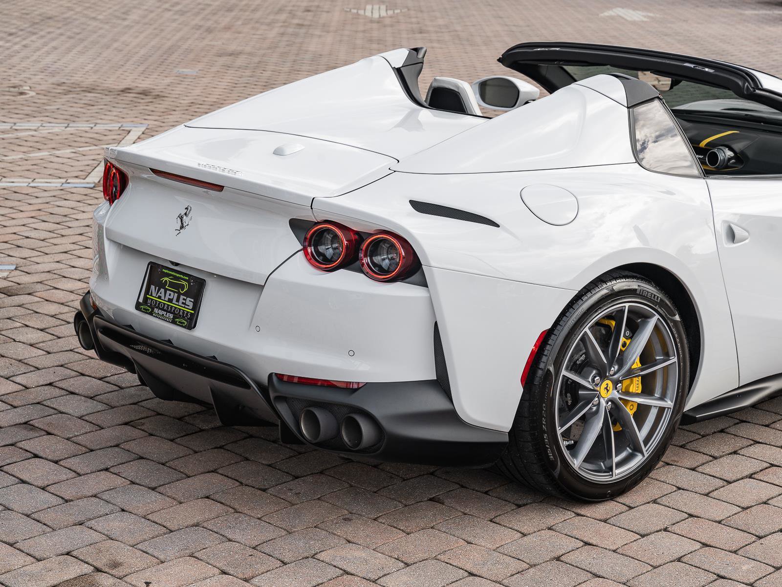 Used 2021 Ferrari 812 GTS RWD image 35