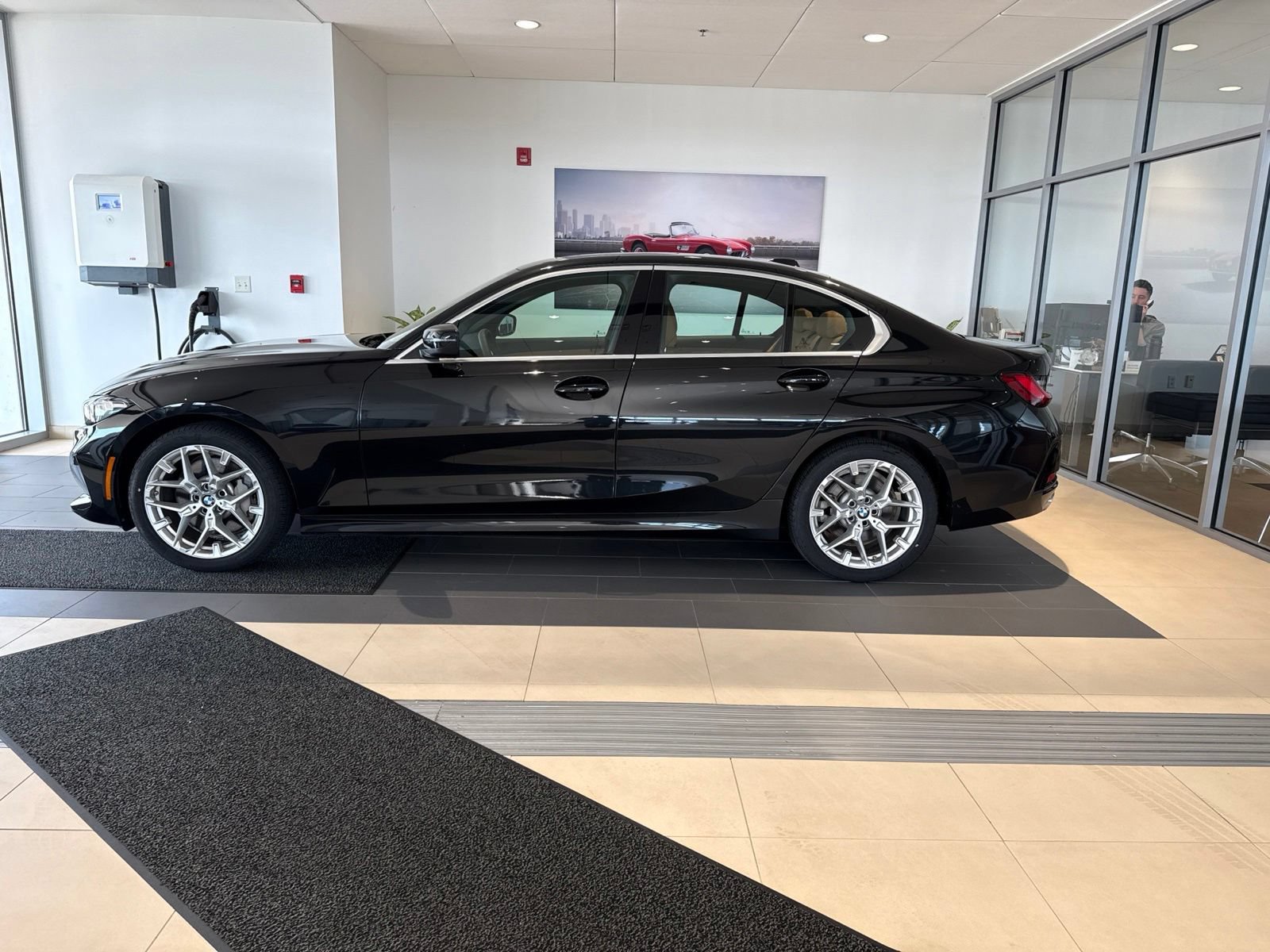 Used 2025 BMW 330i xDrive Sedan w/ Convenience Package AWD/4WD image 7