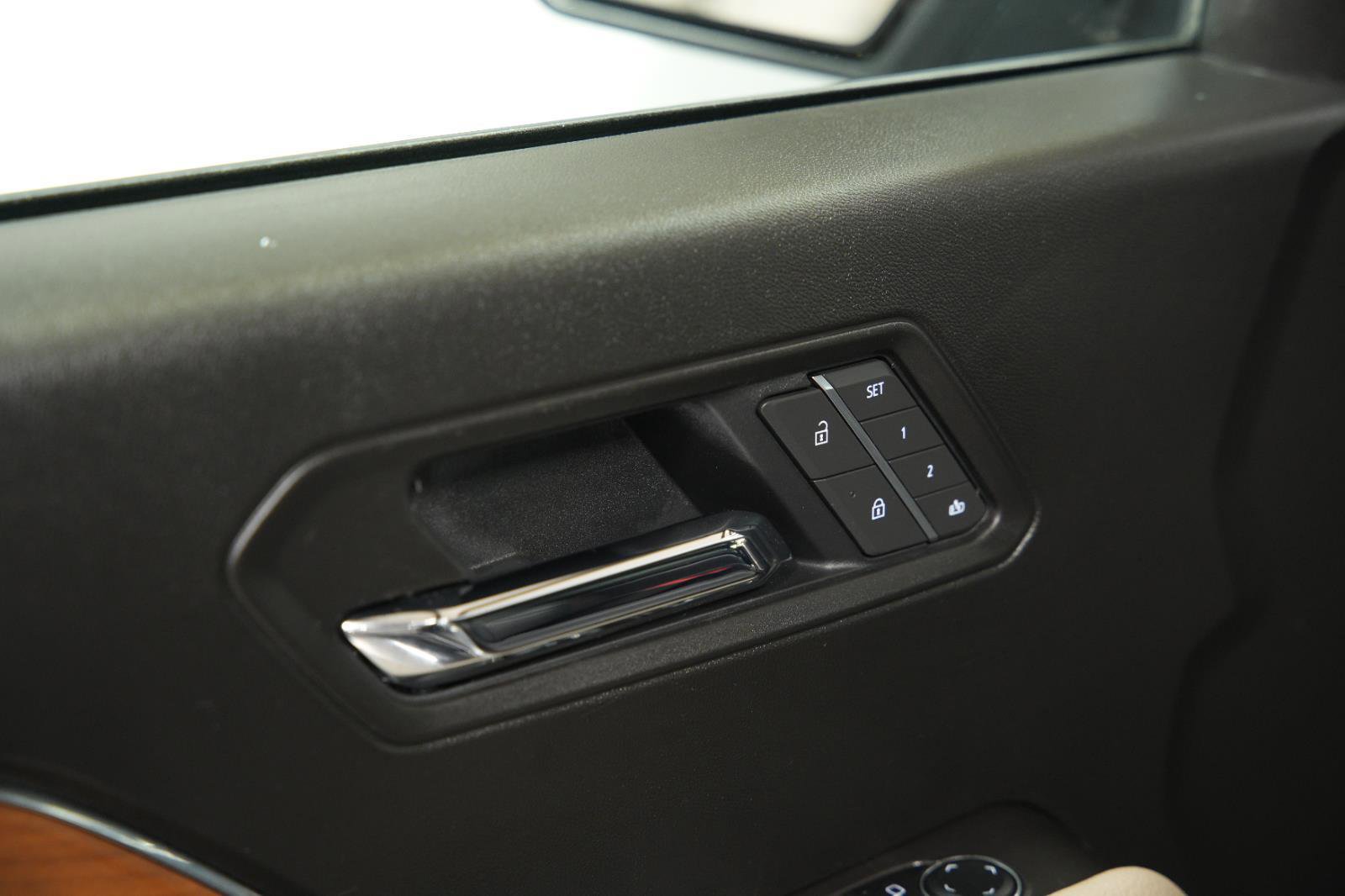 Used 2025 GMC Canyon Denali image 22