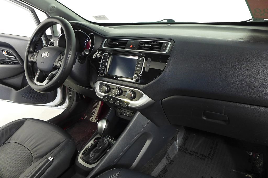Used 2016 Kia Rio SX image 13
