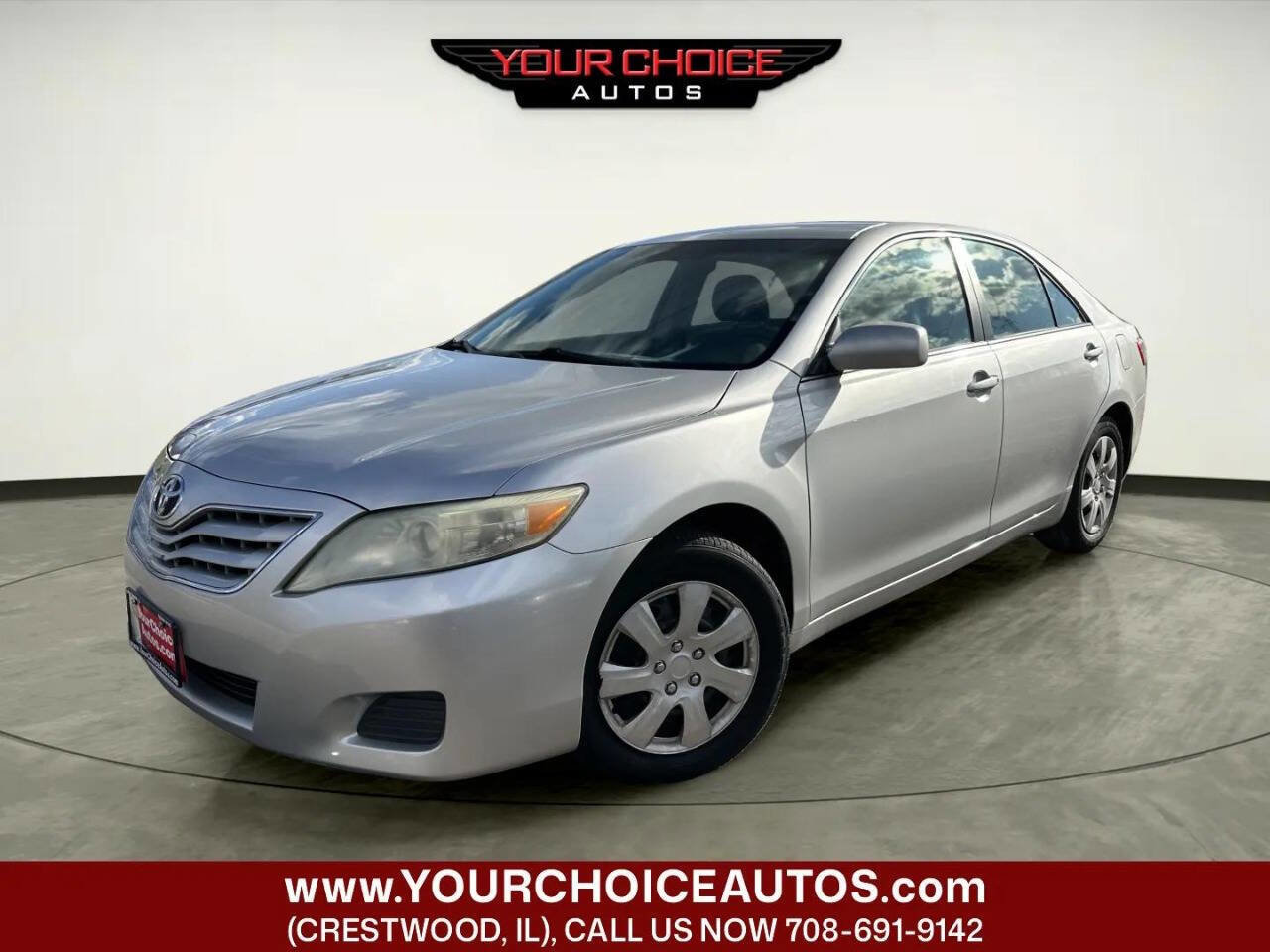 Used 2011 Toyota Camry LE image 1