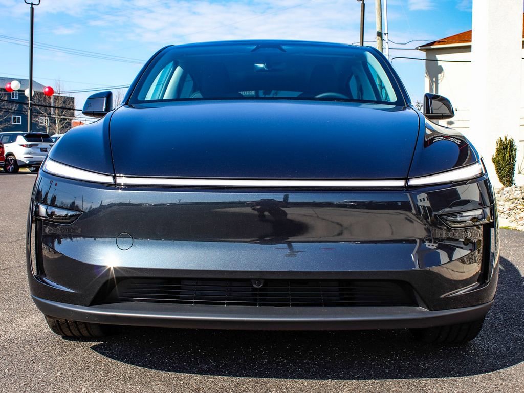 Used 2026 Tesla Model Y Long Range image 2