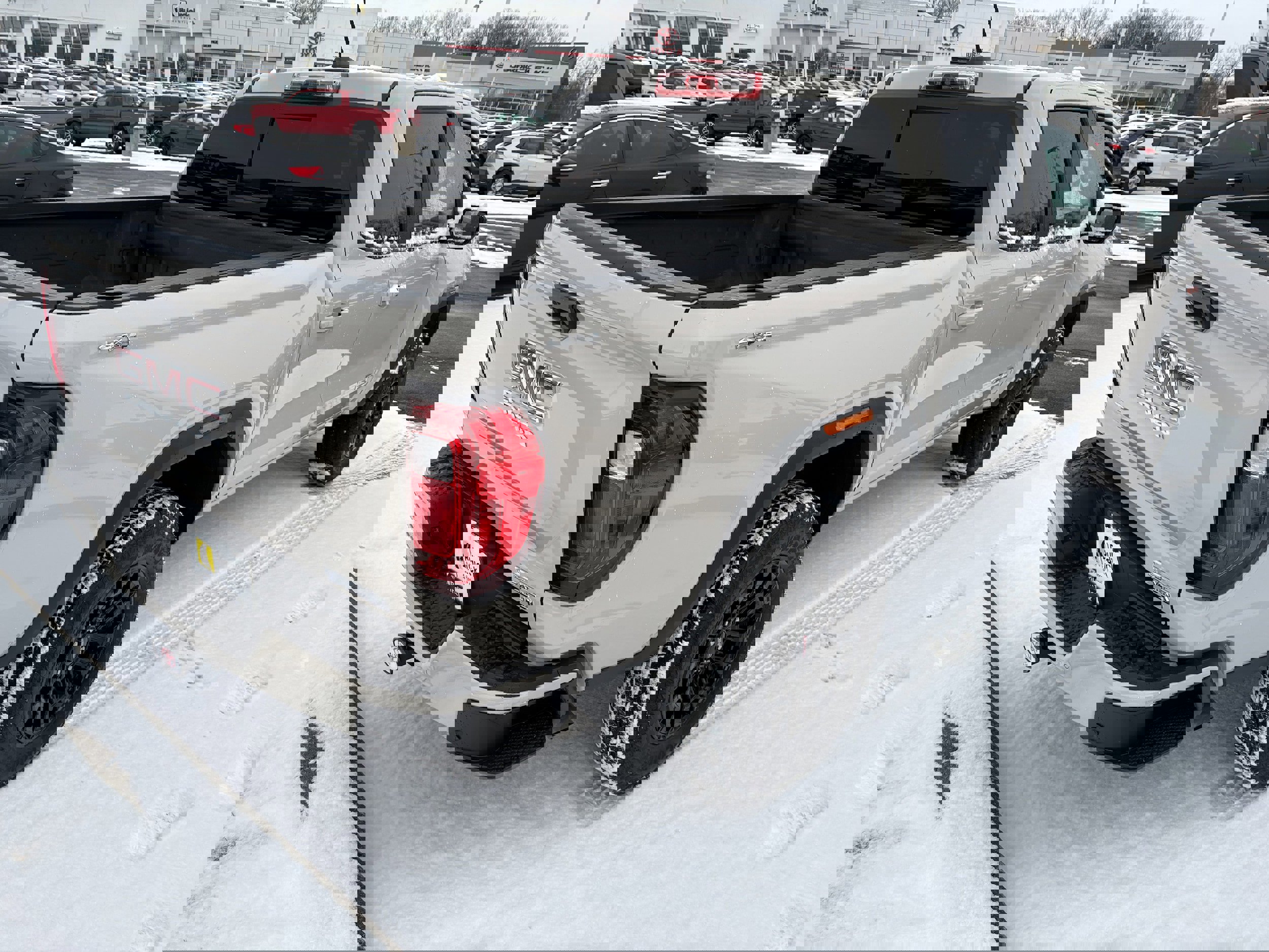 Used 2026 GMC Canyon Elevation w/ Convenience Package image 5