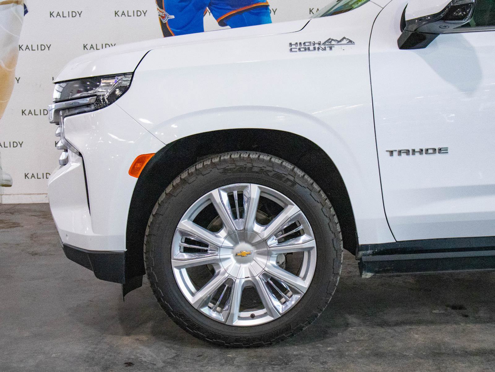Used 2023 Chevrolet Tahoe High Country AWD/4WD image 16