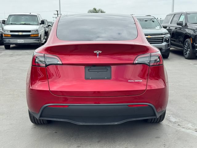 Used 2024 Tesla Model Y Long Range AWD/4WD image 3