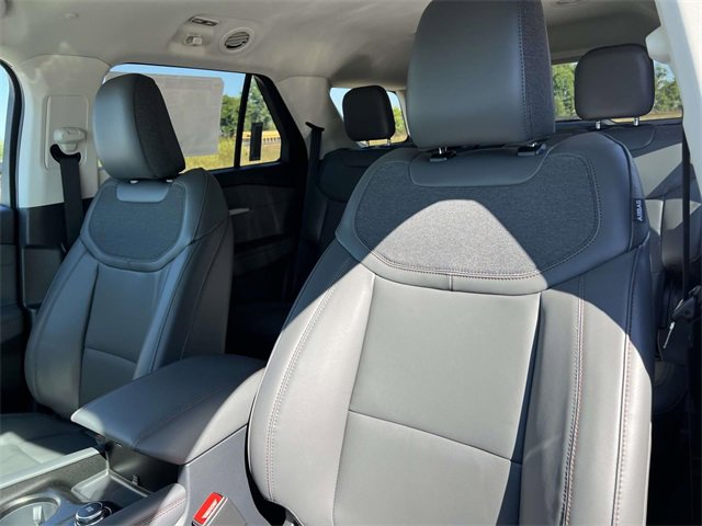 New 2025 Ford Explorer Active w/ Active Comfort Package image 25