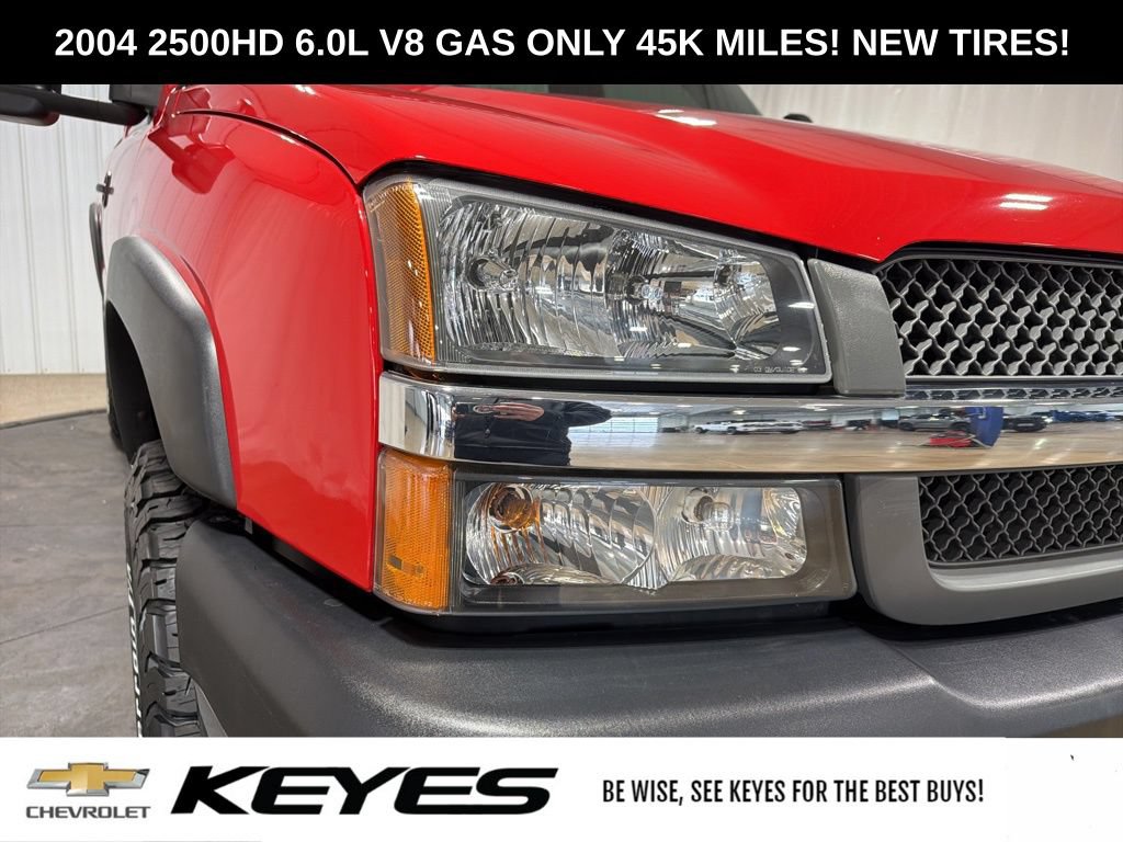 Used 2004 Chevrolet Silverado 2500 W/T w/ Snow Plow Prep Package AWD/4WD image 13