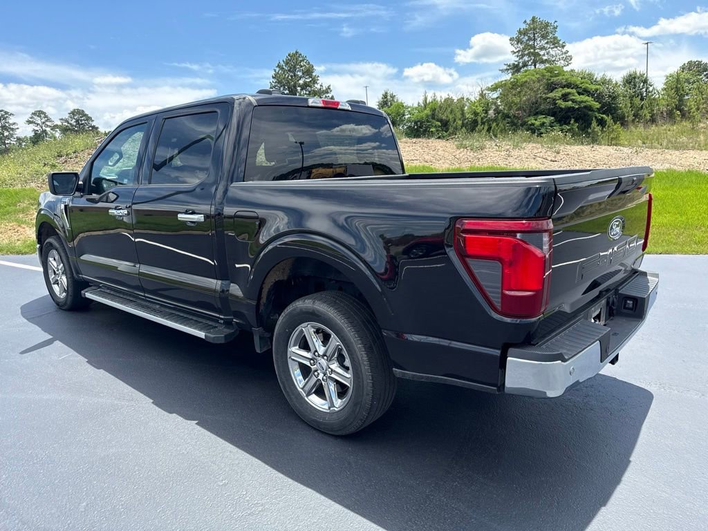 Used 2025 Ford F150 XLT w/ Equipment Group 301A Standard RWD image 3