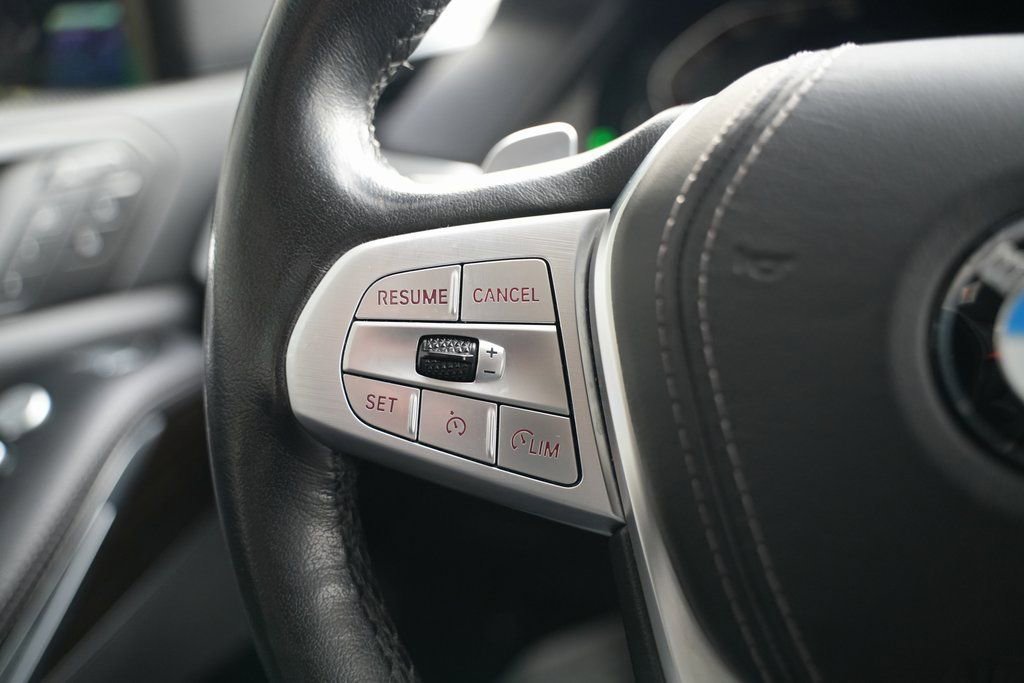 Used 2020 BMW X7 xDrive40i w/ Luxury Seating Package image 29