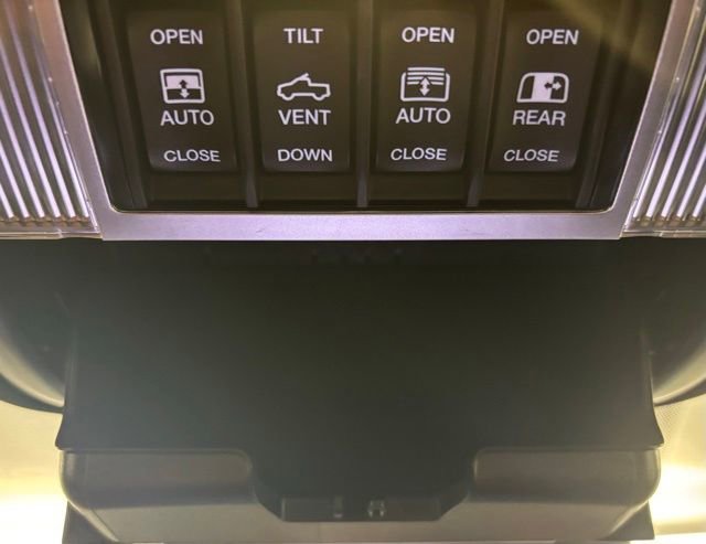 Used 2025 RAM 1500 Laramie w/ Laramie Southwest Edition image 40