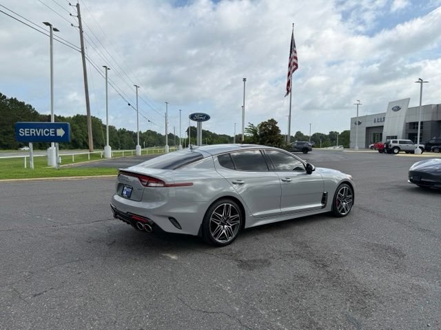 Used 2022 Kia Stinger GT1 w/ Red Interior Color Package RWD image 6