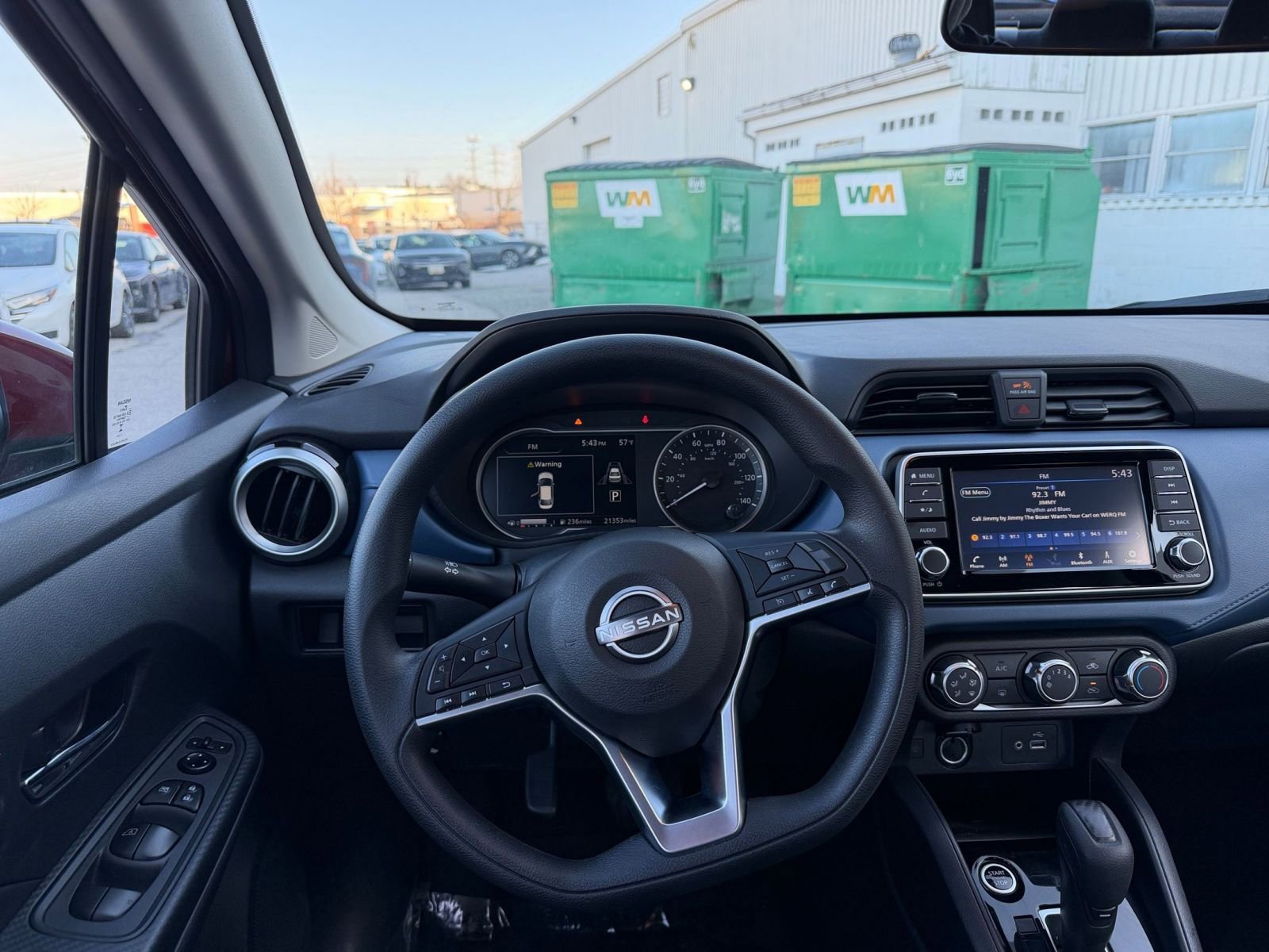 Used 2025 Nissan Versa SV image 29