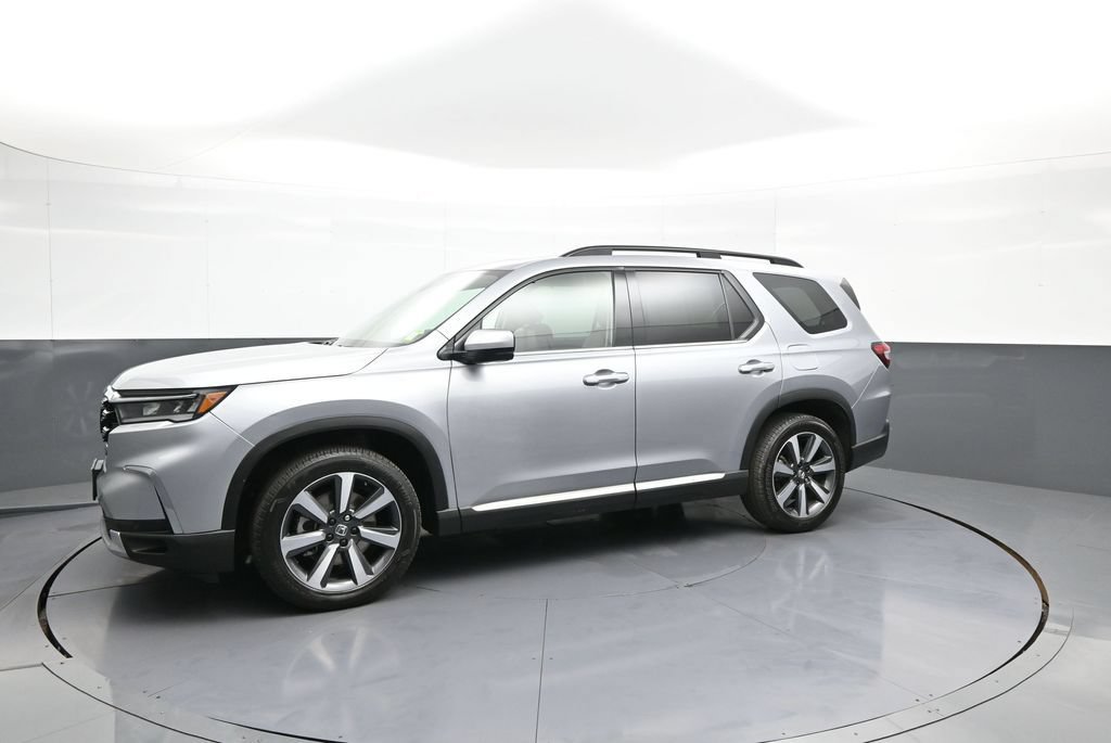 Certified 2023 Honda Pilot Touring image 8