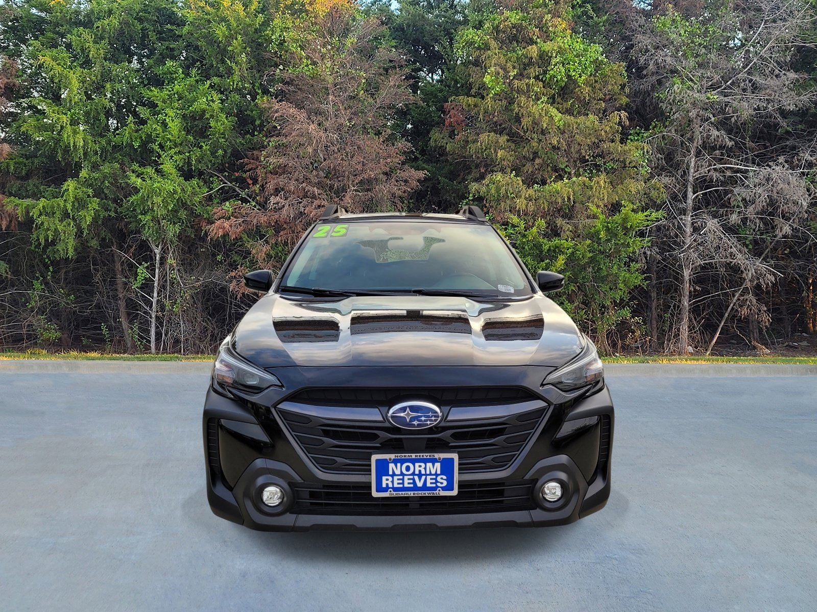 Certified 2025 Subaru Outback Premium image 2