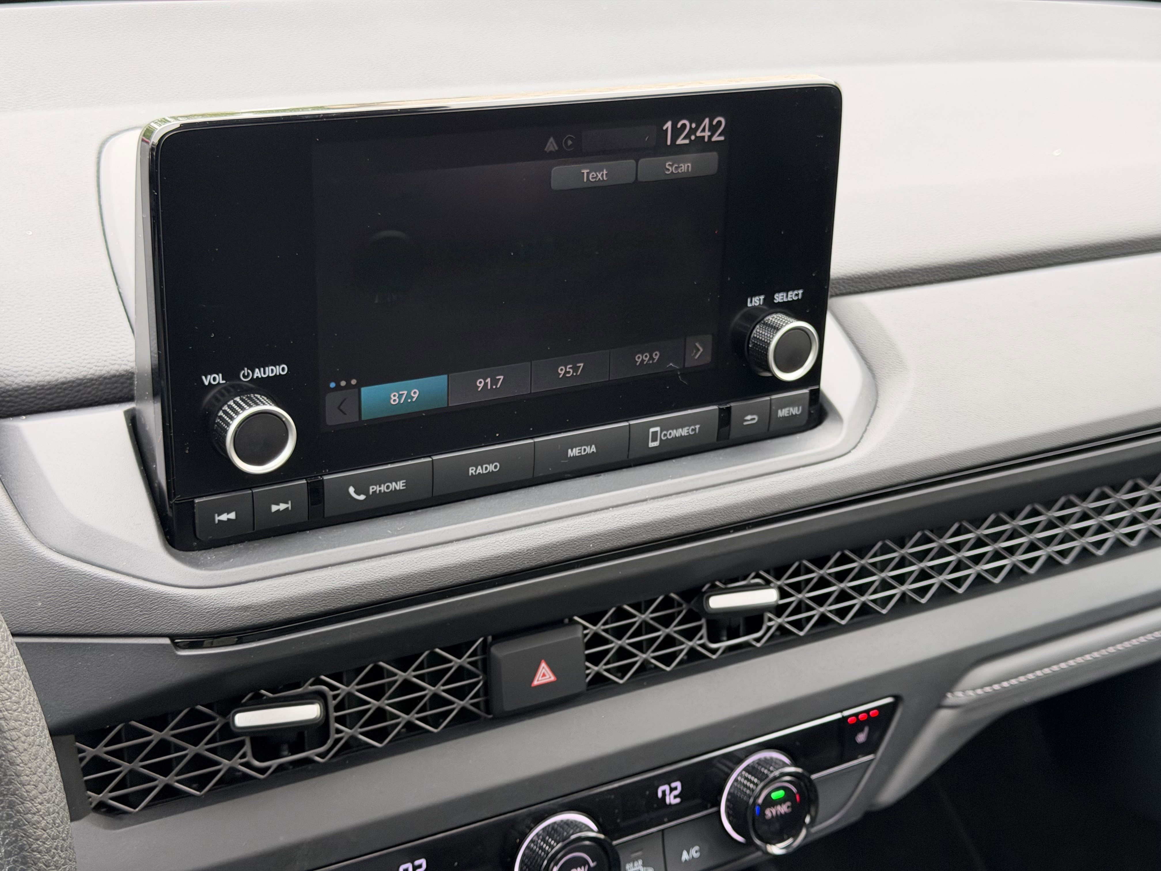 Used 2023 Honda Accord EX image 20