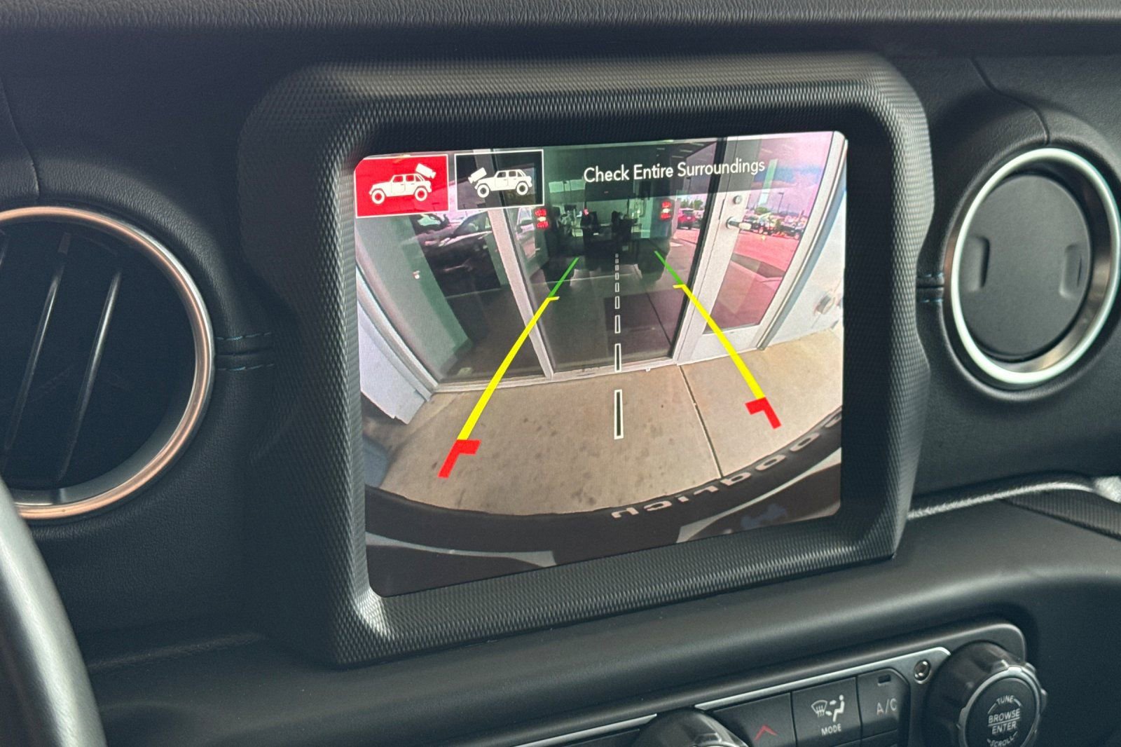 Used 2022 Jeep Wrangler Unlimited Rubicon 4xe w/ Steel Bumper Group image 23