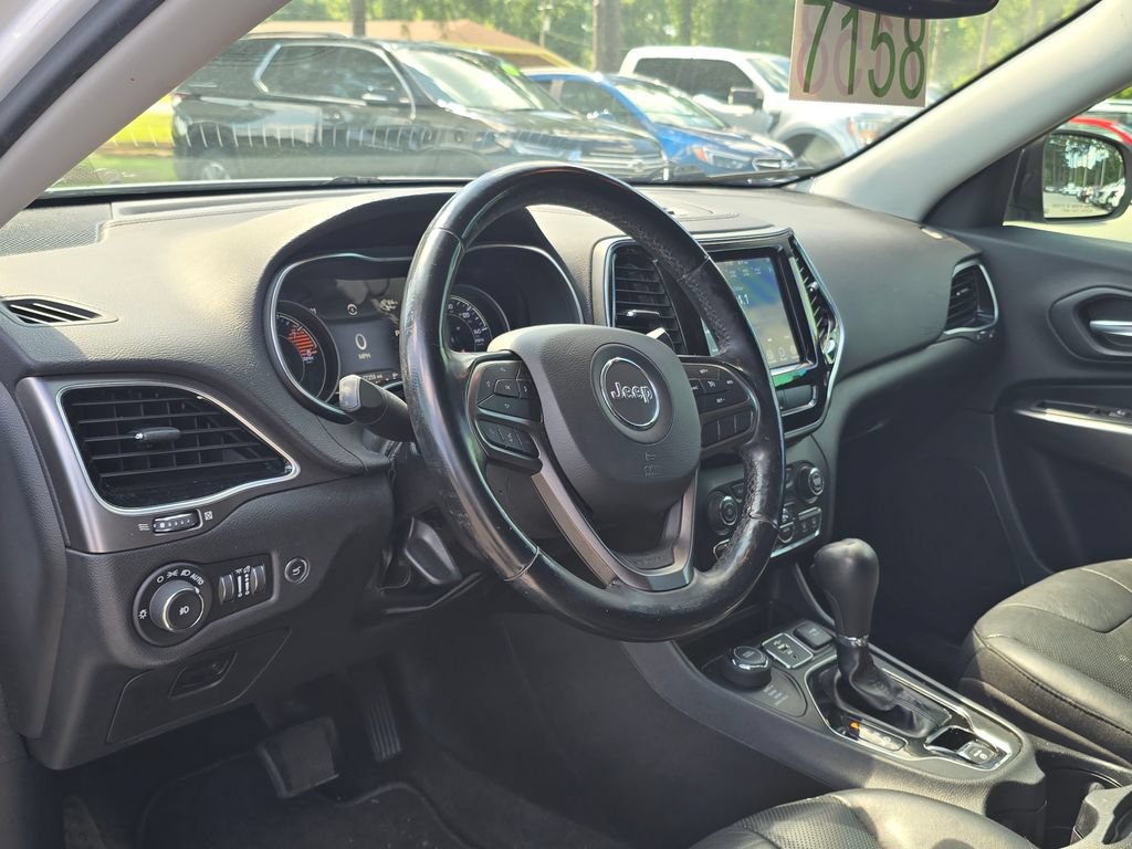 Used 2020 Jeep Cherokee Limited AWD/4WD image 13