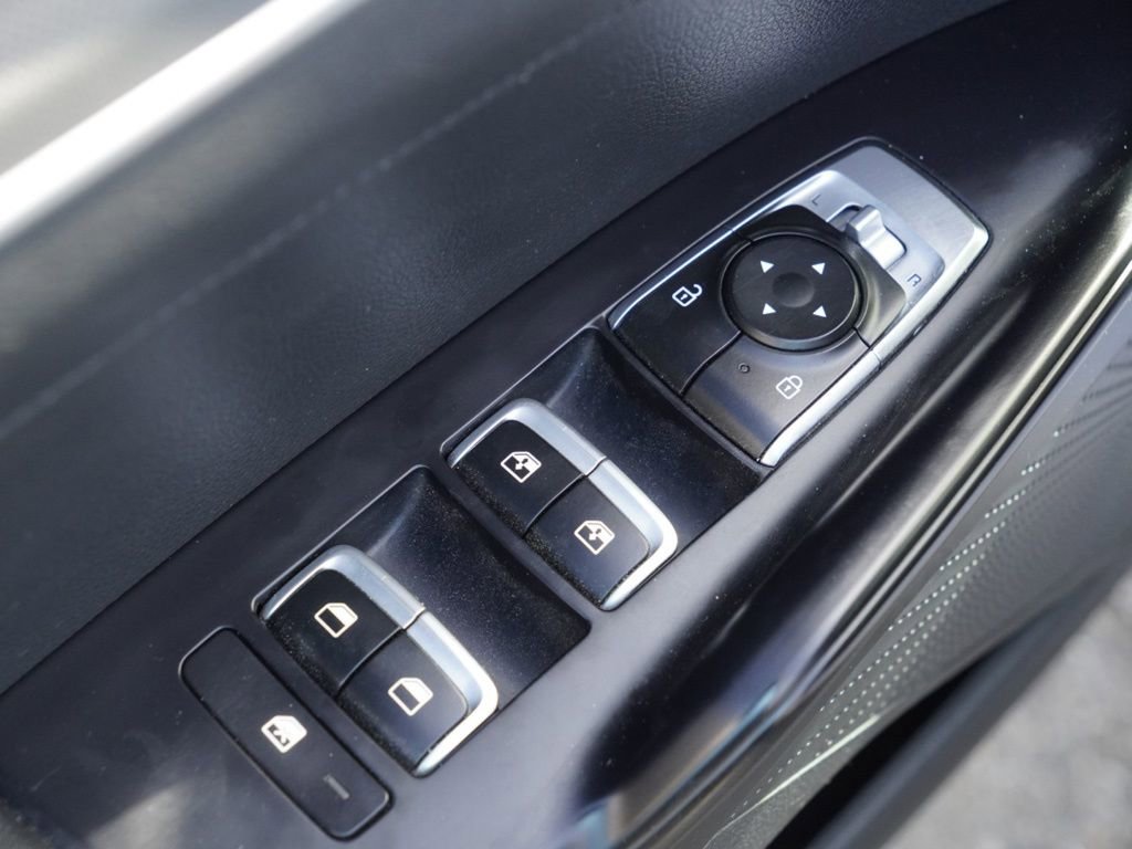 Used 2022 Kia K5 GT-Line image 9