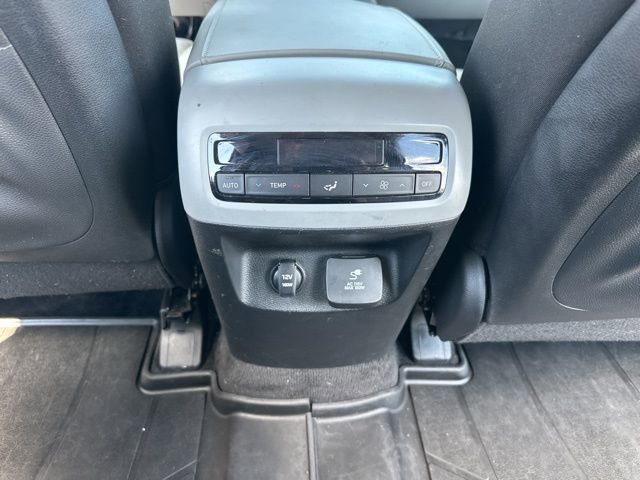 Used 2022 Hyundai Palisade SEL w/ Convenience Package image 17