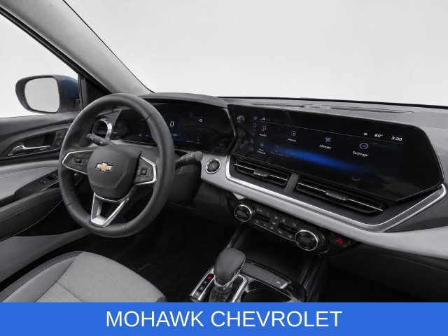 Used 2024 Chevrolet Trax LT w/ Driver Confidence Package FWD image 25