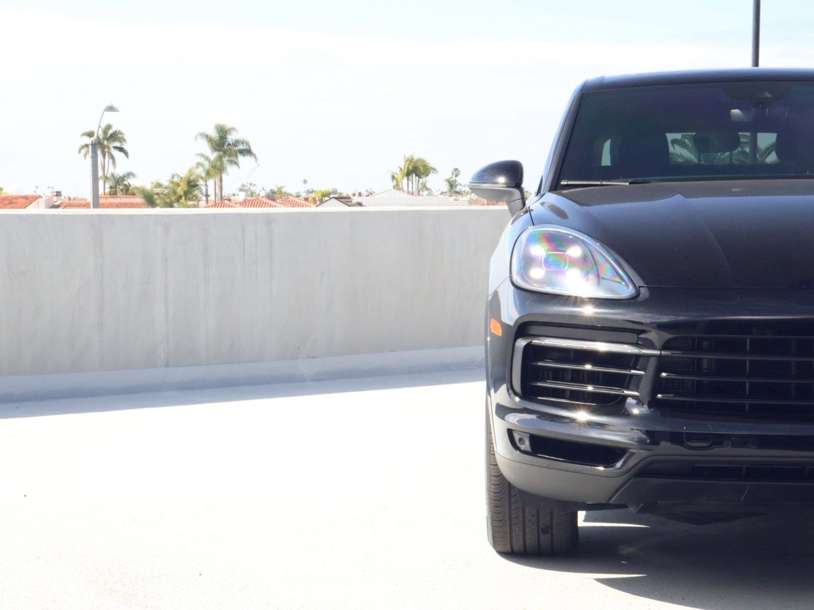 Certified 2023 Porsche Cayenne Platinum Edition image 11