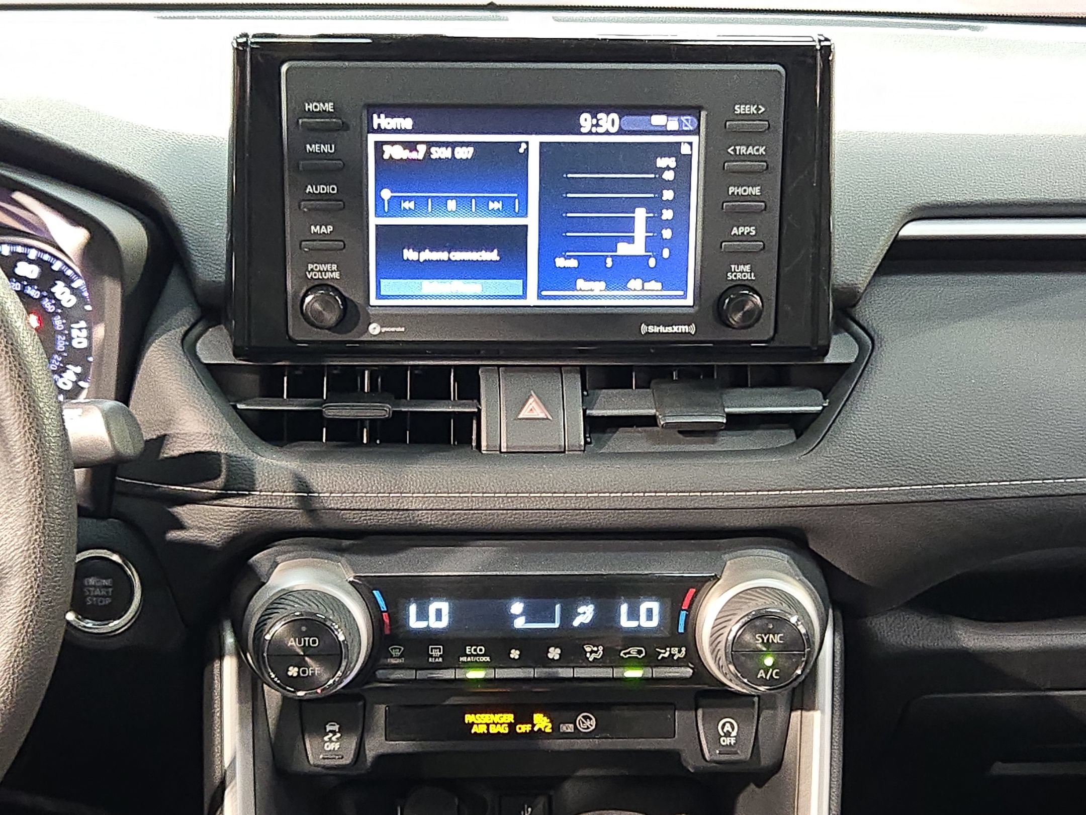 Used 2020 Toyota RAV4 XLE w/ Convenience Package FWD image 16