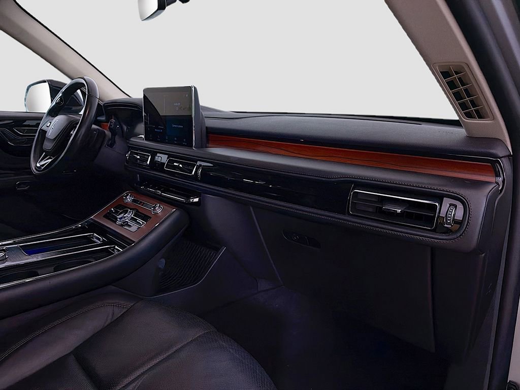 Used 2023 Lincoln Aviator Reserve image 22