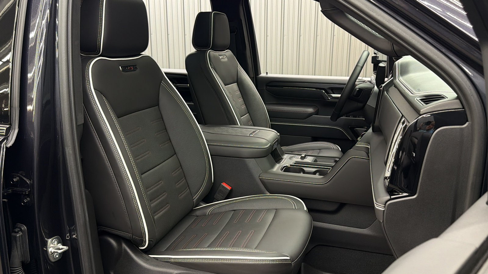 Used 2026 GMC Sierra 2500 AT4X AWD/4WD image 41