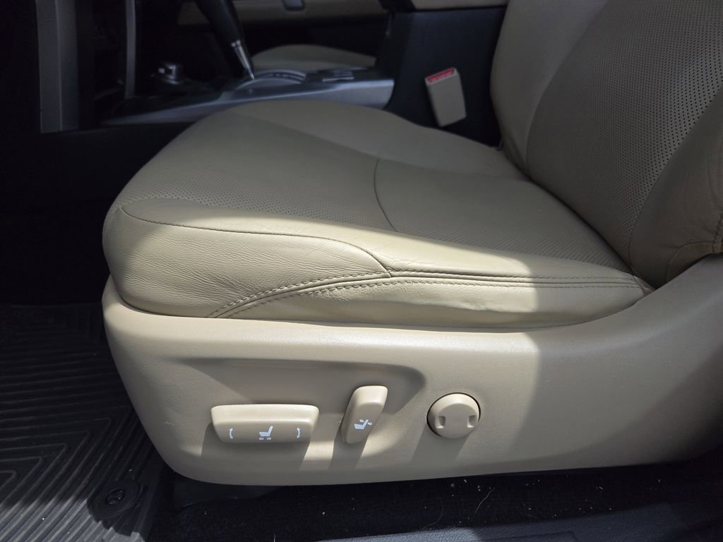 Used 2019 Toyota 4Runner Limited AWD/4WD image 25