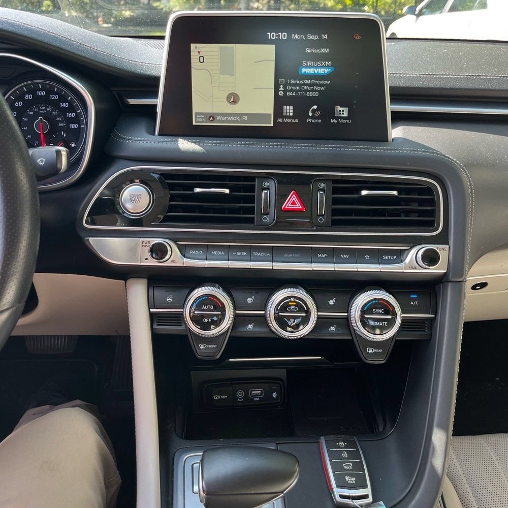 Used 2021 Genesis G70 2.0T w/ Prestige Package AWD/4WD image 10