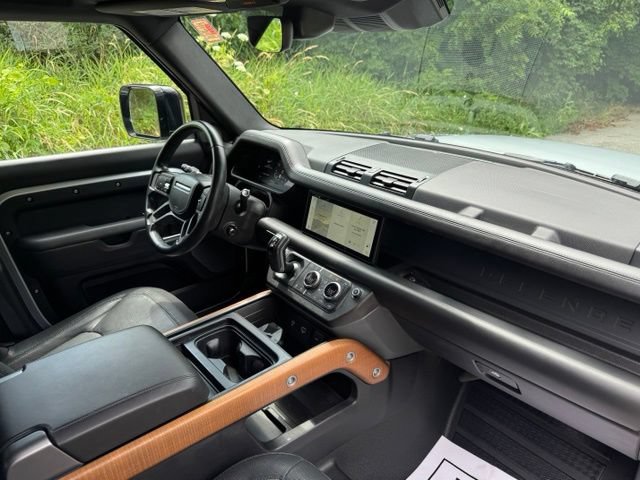 Certified 2023 Land Rover Defender 110 X-Dynamic SE AWD/4WD image 19