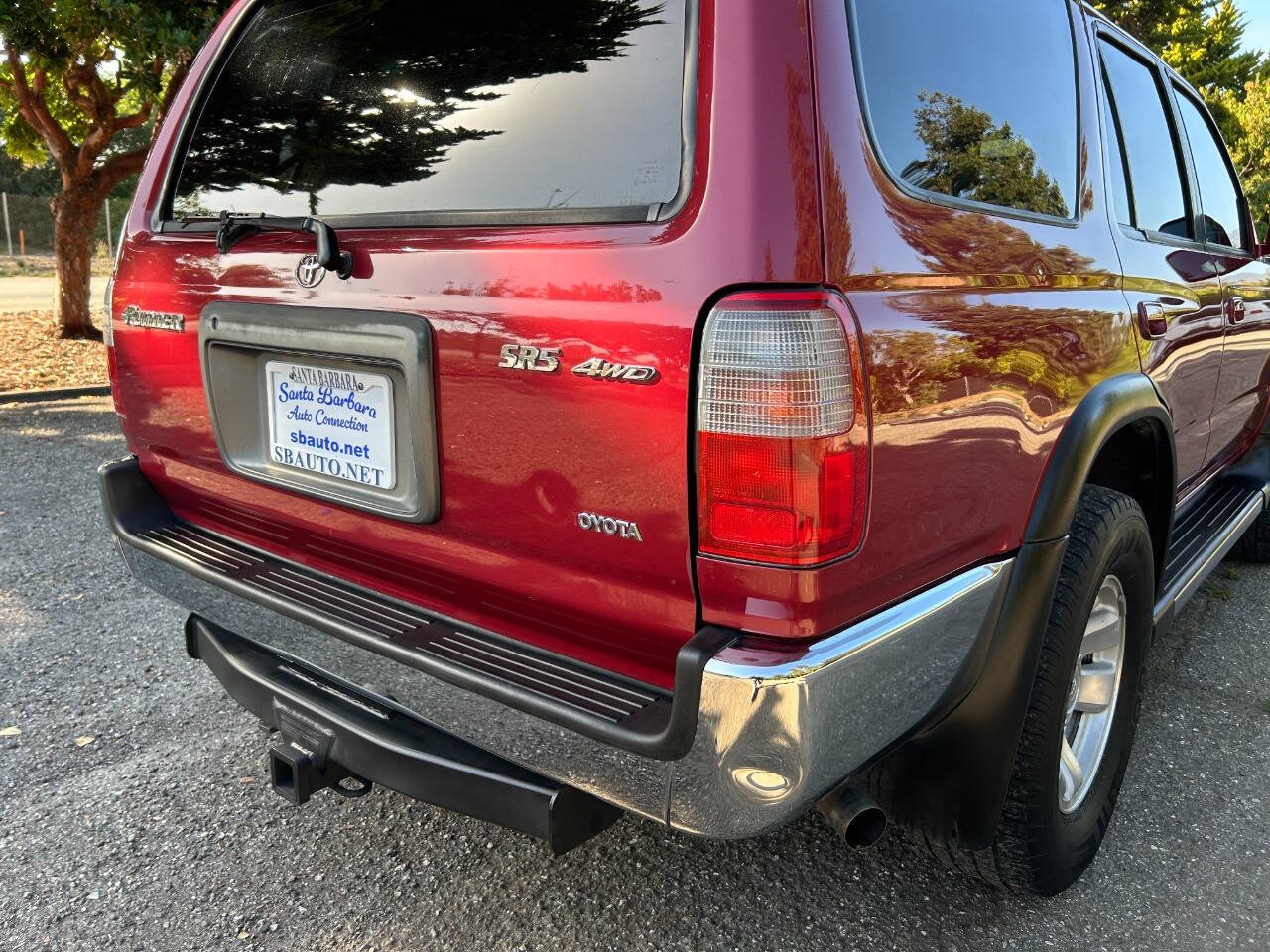 Used 2000 Toyota 4Runner SR5 w/ Upgrade Value Pkg 2 AWD/4WD image 16