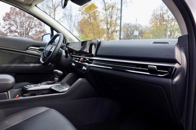 Certified 2026 Kia Sportage EX w/ EX Panorama Roof Package image 39