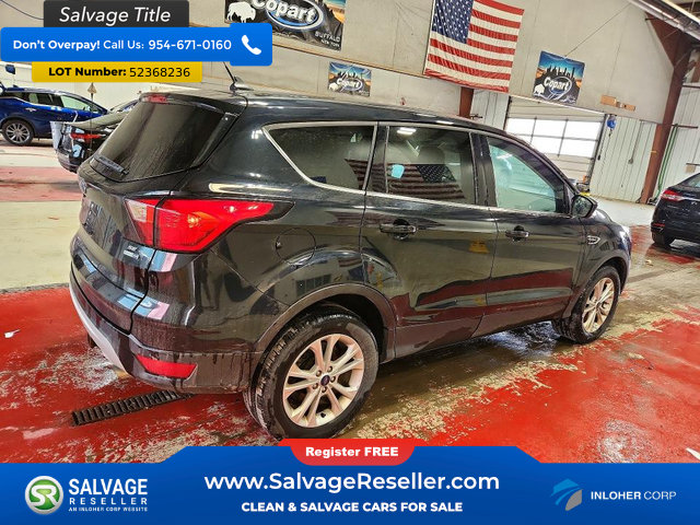 Used 2019 Ford Escape SE AWD/4WD image 4
