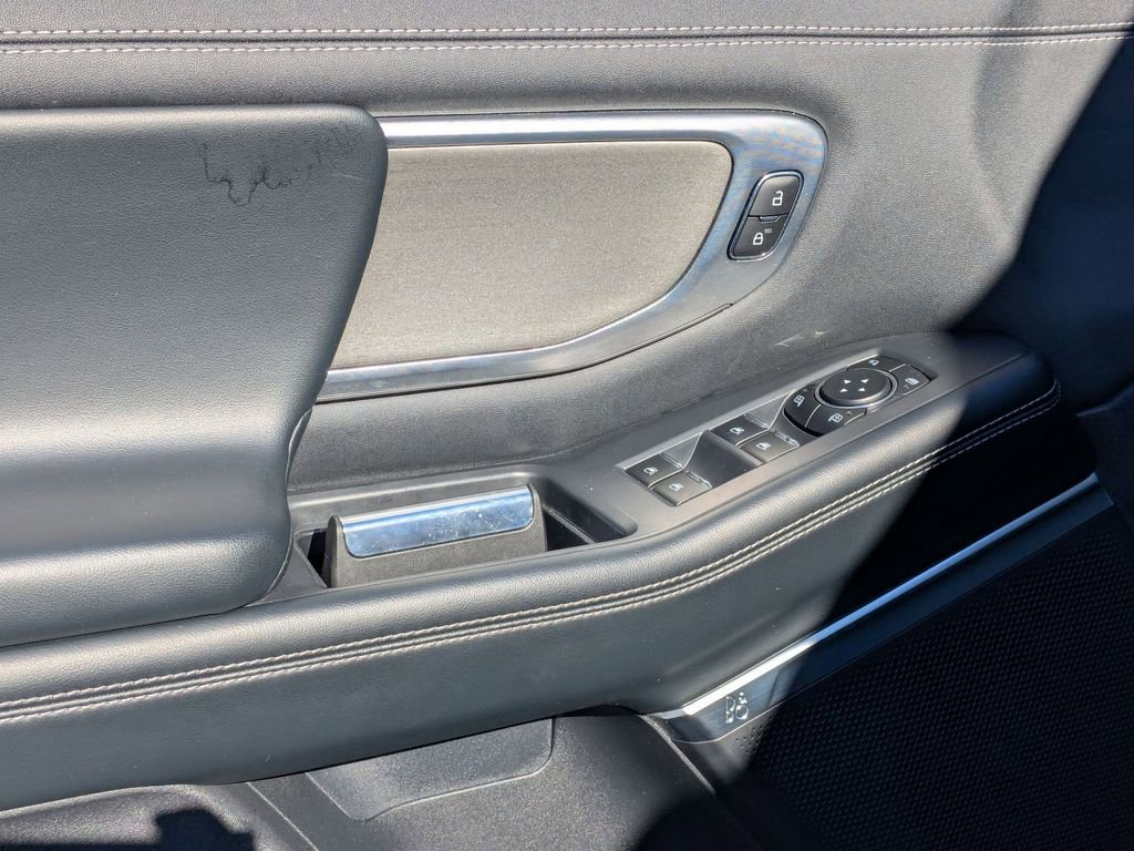 Used 2025 Ford Expedition Max Platinum image 14