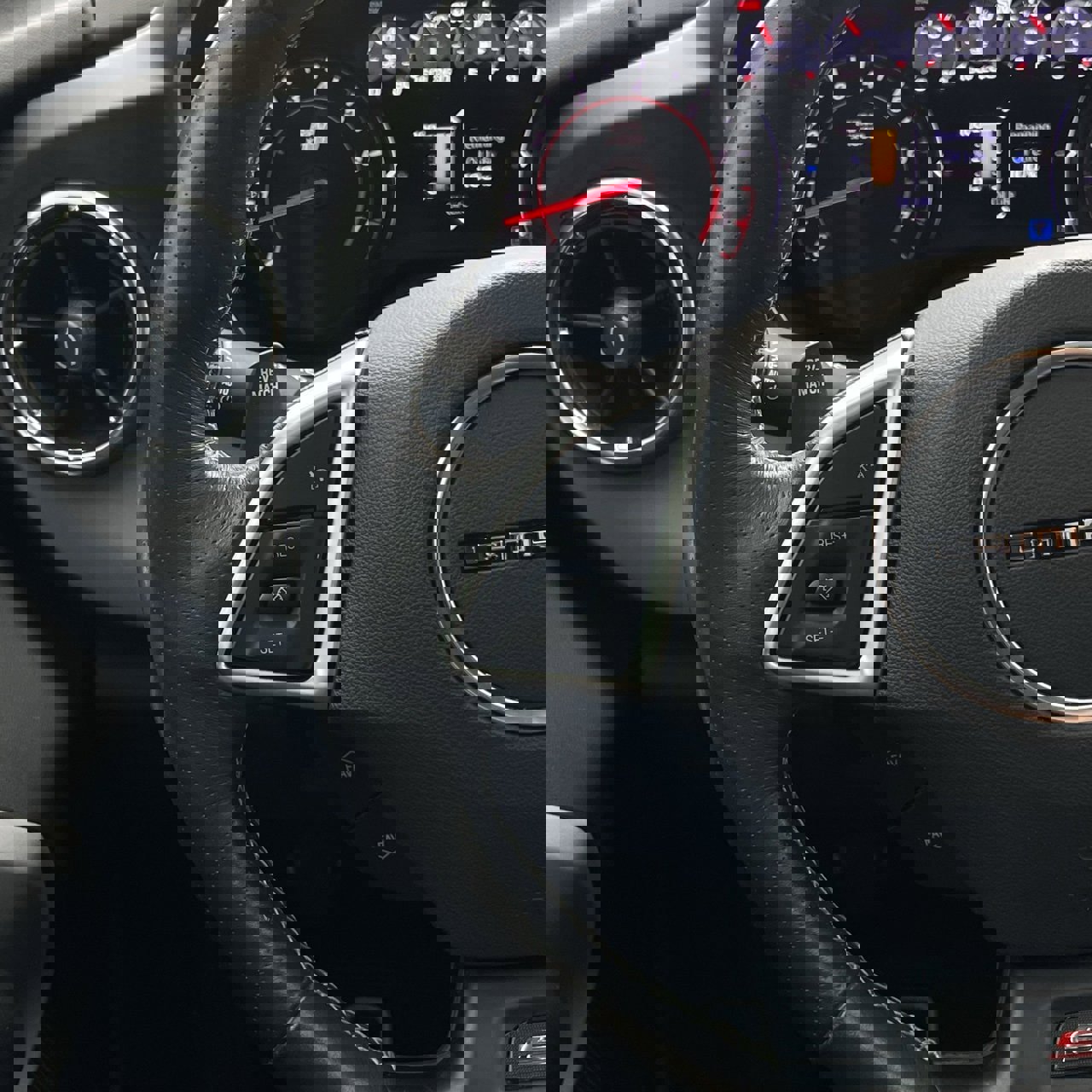 Used 2019 Chevrolet Camaro SS image 13