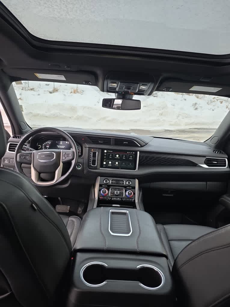 Used 2022 GMC Yukon Denali image 7