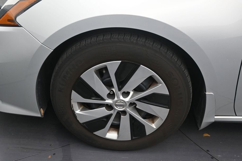 Used 2019 Nissan Altima 2.5 S FWD image 9