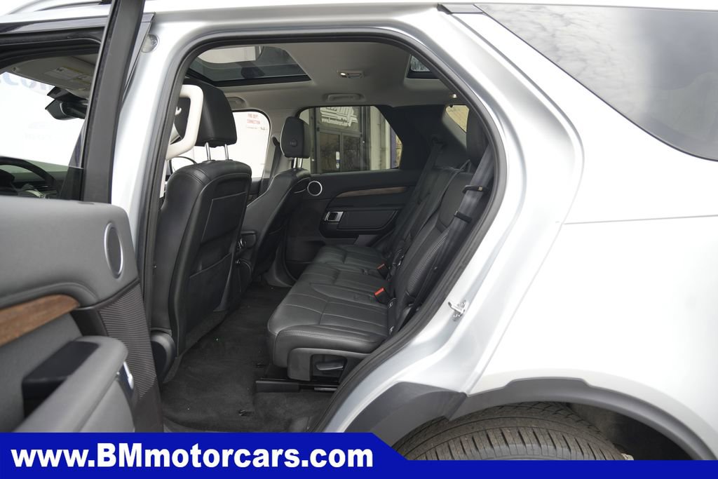 Used 2018 Land Rover Discovery HSE AWD/4WD image 27