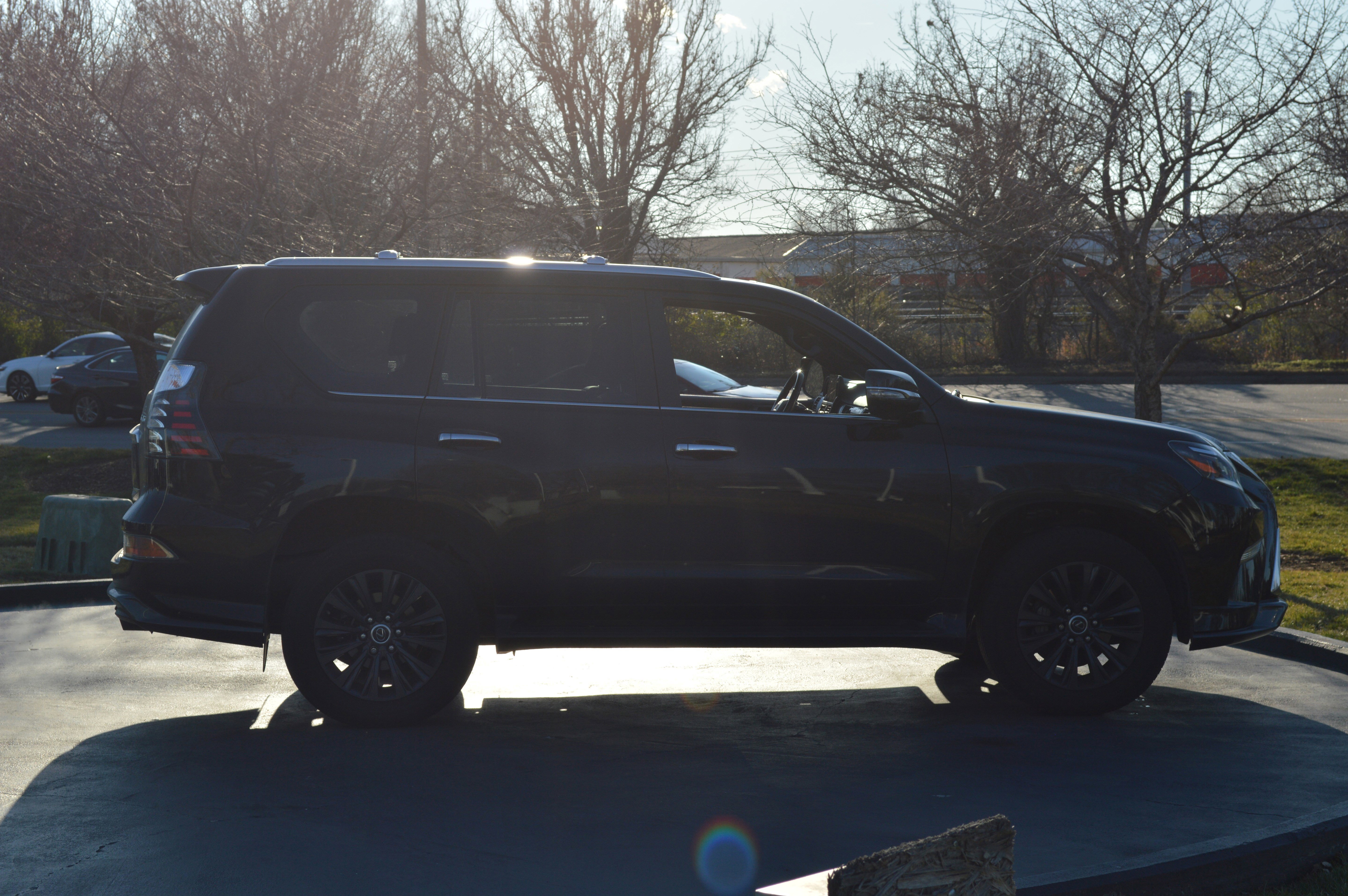 Used 2023 Lexus GX 460 Premium image 12