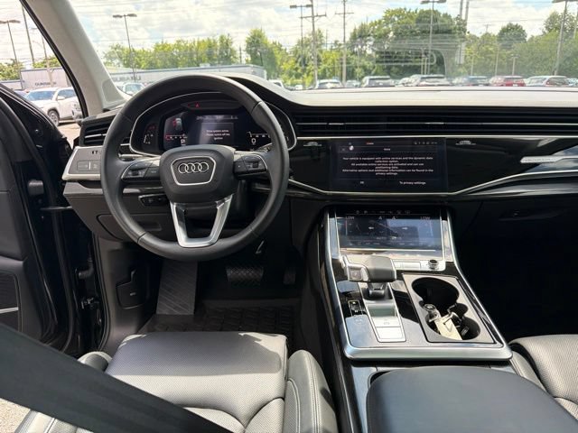 Used 2023 Audi Q7 3.0T Prestige AWD/4WD image 17