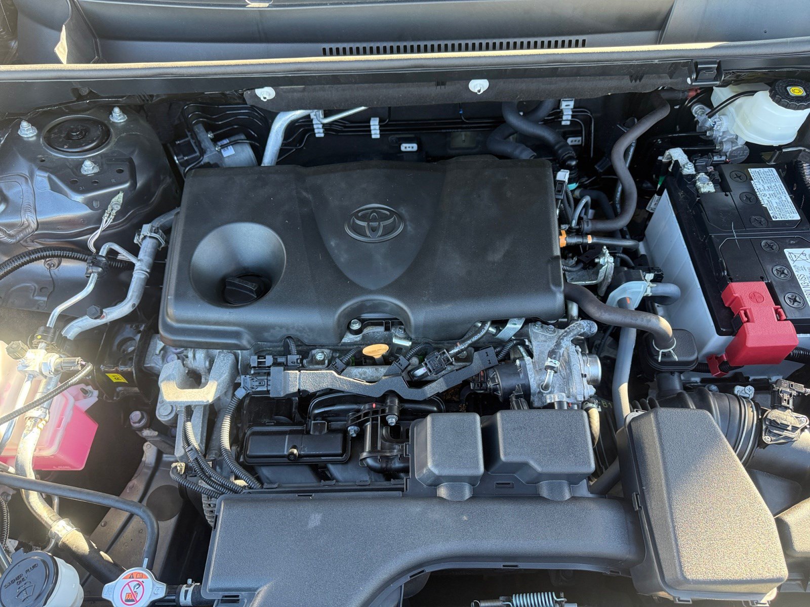 Certified 2024 Toyota RAV4 XLE AWD/4WD image 20