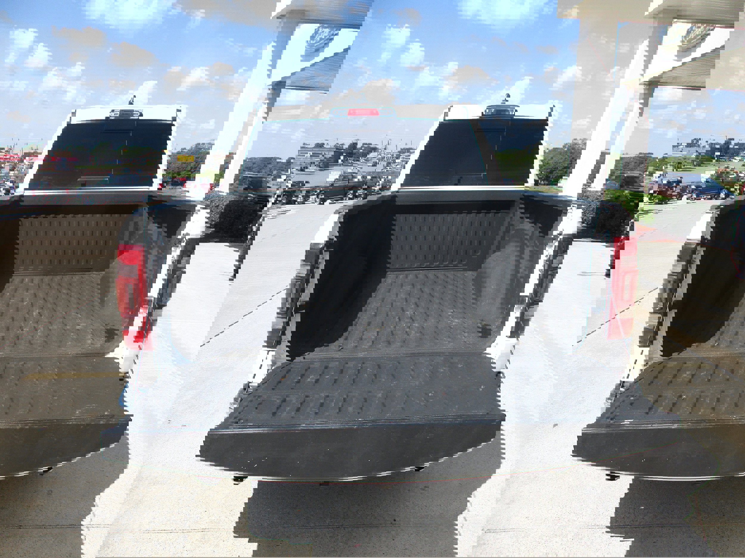 Used 2020 RAM 1500 Laramie image 8