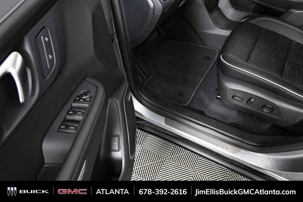 New 2026 Buick Enclave Sport Touring image 8