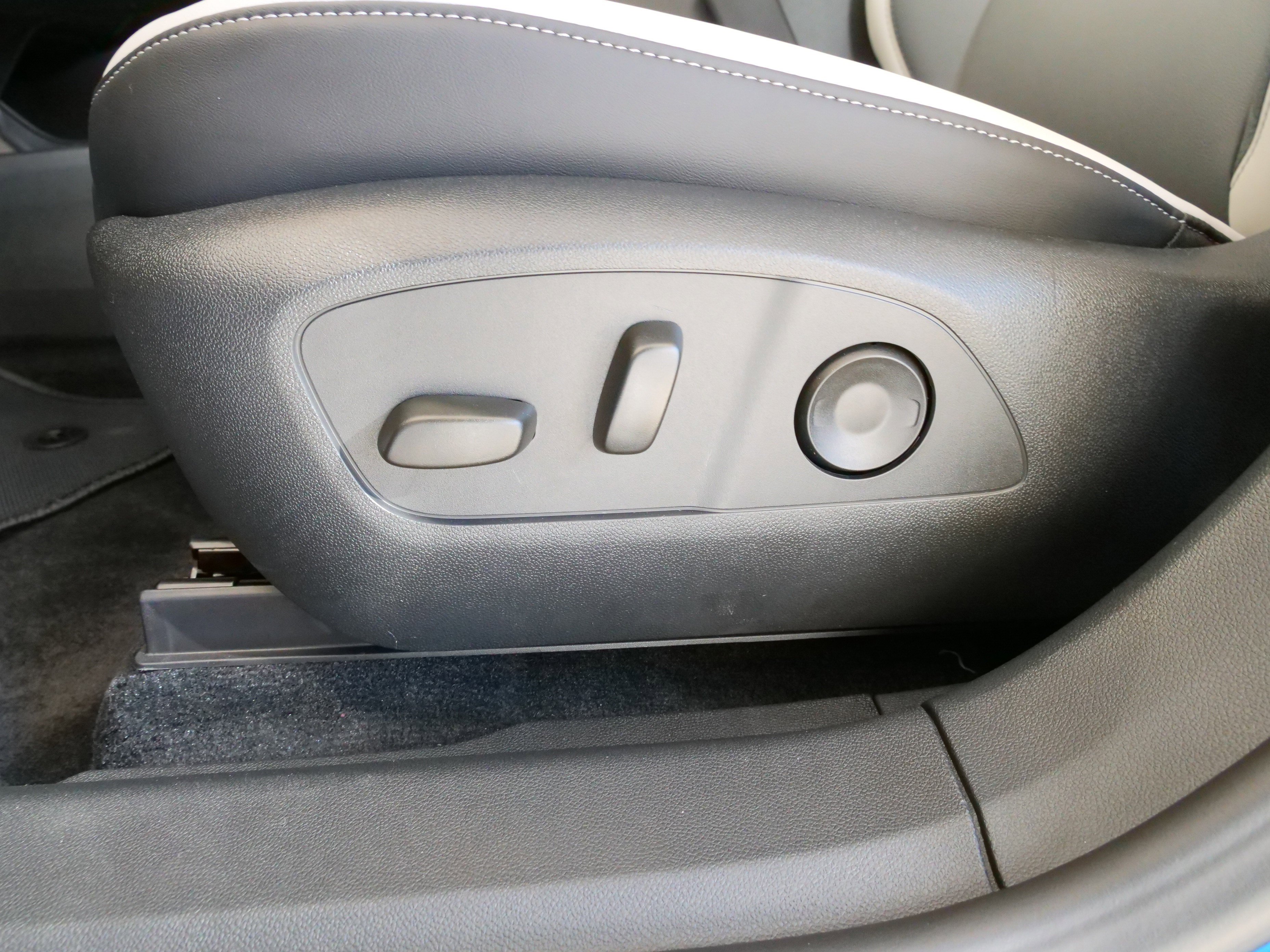 New 2025 Honda Prologue Touring image 17