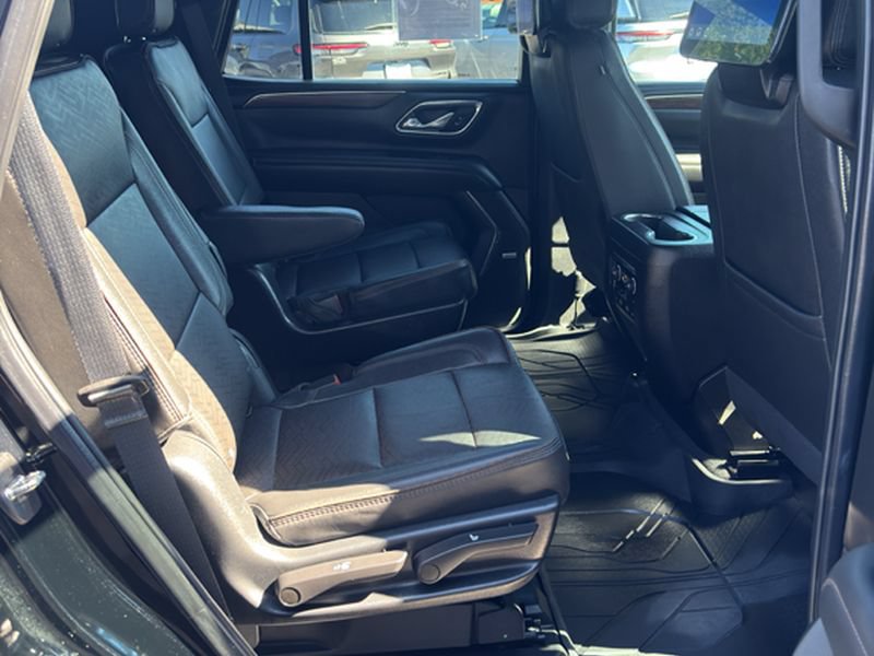Used 2023 Chevrolet Tahoe High Country w/ Advanced Technology Package AWD/4WD image 14