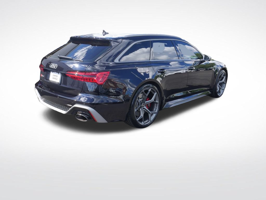 Certified 2024 Audi RS 6 performance AWD/4WD image 9