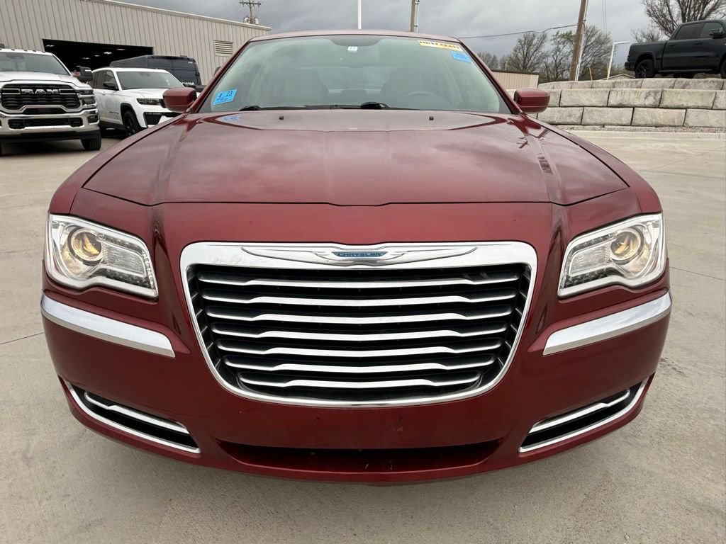 Used 2014 Chrysler 300 image 8